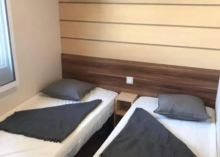 Convivial Pres De Avec Jardin_2 * Сен-Жан-де-Мон